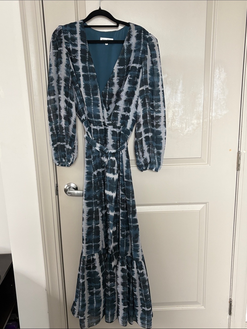 Very good condition Willa Story silk maxi dress sz L